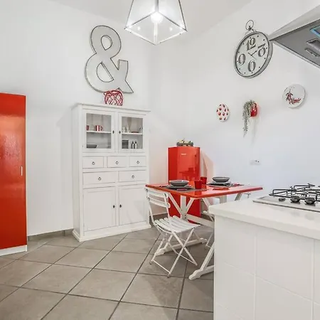 Sorrentovibes - Two Bedrooms In Center With Balcony *