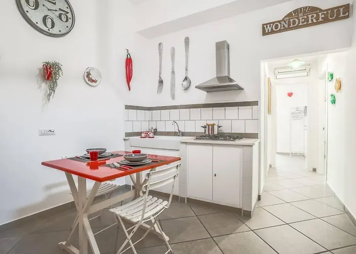 Sorrentovibes - Two Bedrooms In Center With Balcony Sorrento